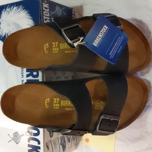 Birkenstock sandals, size 6, women's, black, new with tag